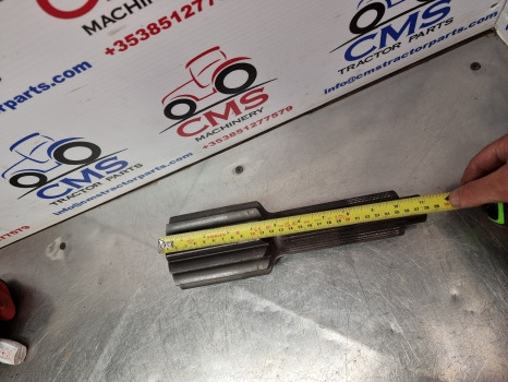 Massey Ferguson 6180,6000, 3000, Rear Axle Drive Shaft 3582361m3 - Essieu arrière: photos 4 Massey Ferguson 6180,6000, 3000, Rear Axle Drive Shaft 3582361m3 - Essieu arrière: photos 4