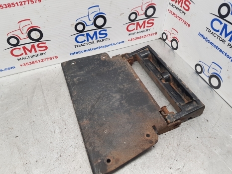New Holland Case Puma T6000, T7 T7.200 Hood Bonnet Support 84153356, 87353681 - Capot pour Tracteur agricole: photos 3 New Holland Case Puma T6000, T7 T7.200 Hood Bonnet Support 84153356, 87353681 - Capot pour Tracteur agricole: photos 3