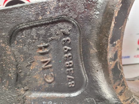 New Holland Case T7.200 Front Axle Suspension Bracket Assy 87383937, 87383938 - Suspension: photos 4 New Holland Case T7.200 Front Axle Suspension Bracket Assy 87383937, 87383938 - Suspension: photos 4