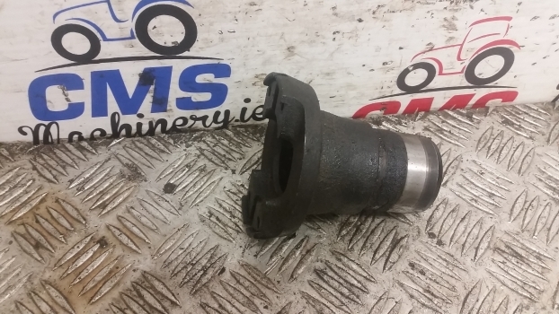 New Holland T5.100, T5.110, T5.120 4wd Propeller Shaft Hub 47669813 - Arbre à cardan pour Tracteur agricole: photos 1 New Holland T5.100, T5.110, T5.120 4wd Propeller Shaft Hub 47669813 - Arbre à cardan pour Tracteur agricole: photos 1