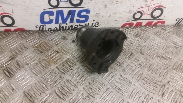 New Holland T5.100, T5.110, T5.120 4wd Propeller Shaft Hub 47669813 - Arbre à cardan pour Tracteur agricole: photos 2 New Holland T5.100, T5.110, T5.120 4wd Propeller Shaft Hub 47669813 - Arbre à cardan pour Tracteur agricole: photos 2