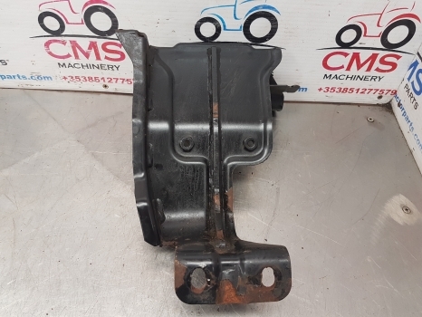 New Holland T5.95, T4.85, T4.75, Case Farmall 105a Engine Hood Support 84538400 - Capot pour Tracteur agricole: photos 1 New Holland T5.95, T4.85, T4.75, Case Farmall 105a Engine Hood Support 84538400 - Capot pour Tracteur agricole: photos 1