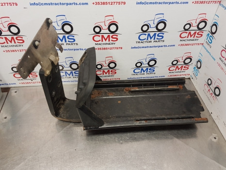 New Holland T5.95, T5, Case Battery Tray, Support 84535790, 84535783, 84536561 - Accumulateur pour Machine agricole: photos 2 New Holland T5.95, T5, Case Battery Tray, Support 84535790, 84535783, 84536561 - Accumulateur pour Machine agricole: photos 2