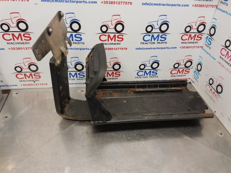 New Holland T5.95, T5, Case Battery Tray, Support 84535790, 84535783, 84536561 - Accumulateur pour Machine agricole: photos 1 New Holland T5.95, T5, Case Battery Tray, Support 84535790, 84535783, 84536561 - Accumulateur pour Machine agricole: photos 1