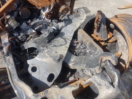 New Holland T6, T7 T7.225 Front 3 Point Linkage Lift 87667287, 87667286 - Attache rapide pour Tracteur agricole: photos 2 New Holland T6, T7 T7.225 Front 3 Point Linkage Lift 87667287, 87667286 - Attache rapide pour Tracteur agricole: photos 2
