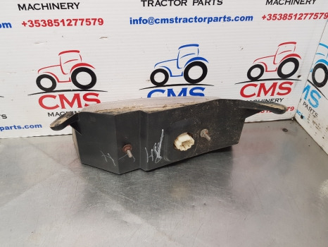 New Holland T6010, T6000, T7000,t7,tail Light With Support Lh 82032773, 87747247 - Lumière/ Éclairage: photos 2 New Holland T6010, T6000, T7000,t7,tail Light With Support Lh 82032773, 87747247 - Lumière/ Éclairage: photos 2