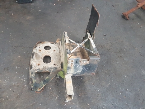 New Holland T7.200, T7.170, T7.185 Battery Box 84402058, 84402062 - Accumulateur pour Tracteur agricole: photos 3 New Holland T7.200, T7.170, T7.185 Battery Box 84402058, 84402062 - Accumulateur pour Tracteur agricole: photos 3