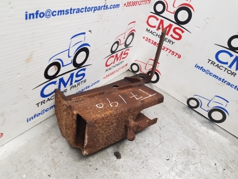 New Holland T7.225, T7.190 Drawbar, Hook Holding Bracket - Attache rapide pour Tracteur agricole: photos 2 New Holland T7.225, T7.190 Drawbar, Hook Holding Bracket - Attache rapide pour Tracteur agricole: photos 2