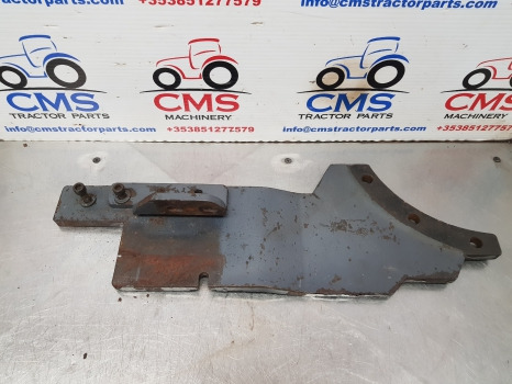 New Holland Tm150, Tm115, Tm125 Front Axle Suspension Hydraylic Bracket 82018794 - Suspension: photos 2 New Holland Tm150, Tm115, Tm125 Front Axle Suspension Hydraylic Bracket 82018794 - Suspension: photos 2