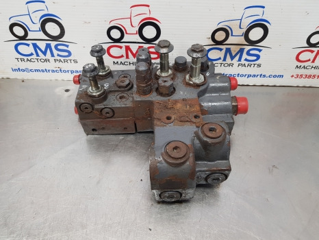 New Holland Tm150, Tm135, Tm, Front Axle Suspension Hydraylic Valve 82022093 - Suspension: photos 1 New Holland Tm150, Tm135, Tm, Front Axle Suspension Hydraylic Valve 82022093 - Suspension: photos 1