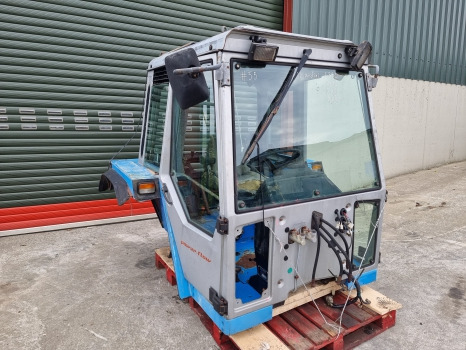 Sold Landini 6880, 7880, 8880, 9880, 9080 Complete Cab Cs11, Sold, Sold, Sold - Cabine: photos 1 Sold Landini 6880, 7880, 8880, 9880, 9080 Complete Cab Cs11, Sold, Sold, Sold - Cabine: photos 1