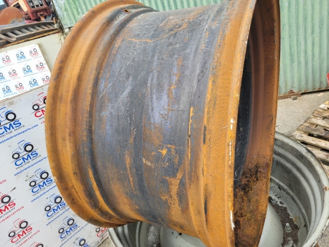 Valtra S374 Massey Ferguson 7480, 7485 Rear Wheel Rim 23x42 Pair 4293368m95 - Jante pour Tracteur agricole: photos 4 Valtra S374 Massey Ferguson 7480, 7485 Rear Wheel Rim 23x42 Pair 4293368m95 - Jante pour Tracteur agricole: photos 4