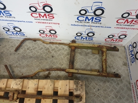 Zetor Crystal 8011 Complete Pick Up Hitch Will Also Fit Ursus - Attache rapide pour Tracteur agricole: photos 4 Zetor Crystal 8011 Complete Pick Up Hitch Will Also Fit Ursus - Attache rapide pour Tracteur agricole: photos 4