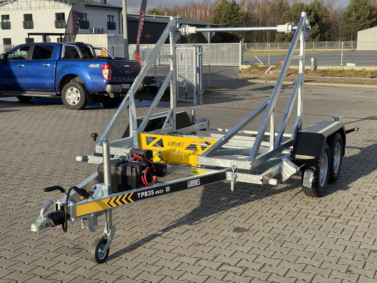 LORRIES TPB35-4925 + wciągarka elektryczna | 3500kg - Remorque porte-touret: photos 3 LORRIES TPB35-4925 + wciągarka elektryczna | 3500kg - Remorque porte-touret: photos 3