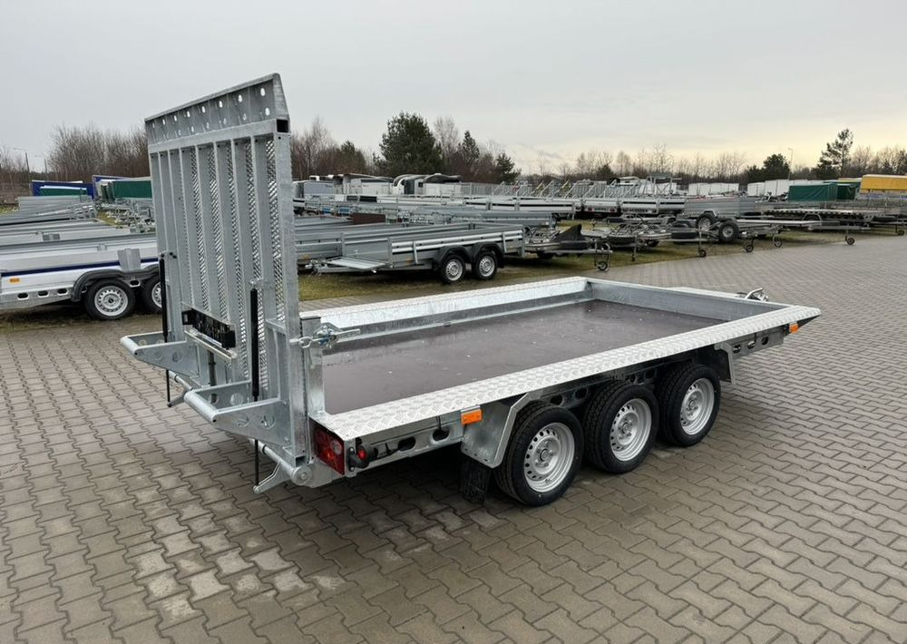 WIOLA B3540 MAX - 400 x 170 cm | 2546kg ładowności | trap stalowy | 3-osiowa budowlanka - Remorque porte engin: photos 3 WIOLA B3540 MAX - 400 x 170 cm | 2546kg ładowności | trap stalowy | 3-osiowa budowlanka - Remorque porte engin: photos 3