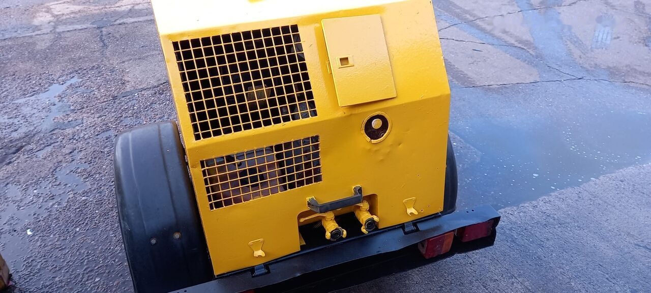 Atlas Copco XAS 36 - Compresseur d'air: photos 3 Atlas Copco XAS 36 - Compresseur d'air: photos 3