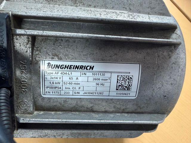 Jungheinrich 51050621 | Drive motor AF 4D4-L1 I/N 1011130 3 x14V 1,0 KW sn. JA18 - Système électrique pour Matériel de manutention: photos 5 Jungheinrich 51050621 | Drive motor AF 4D4-L1 I/N 1011130 3 x14V 1,0 KW sn. JA18 - Système électrique pour Matériel de manutention: photos 5