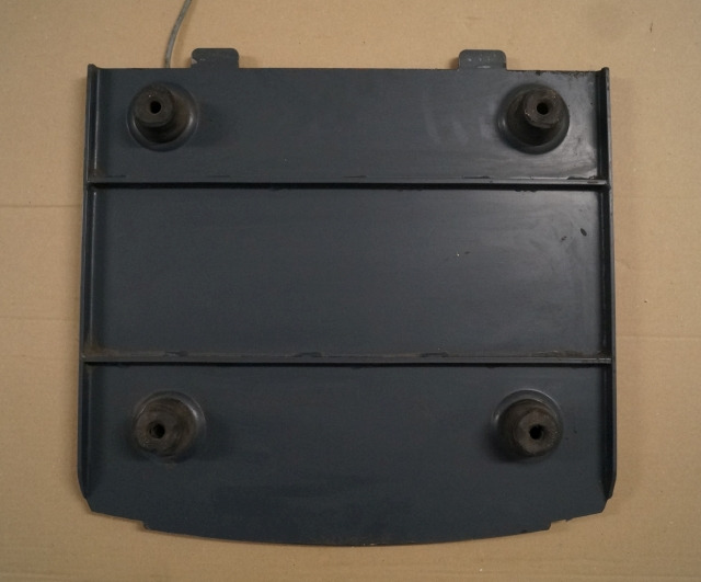 Jungheinrich 51182449 | floor mat ERE225 fixed platform - Frame/ Châssis pour Matériel de manutention: photos 3 Jungheinrich 51182449 | floor mat ERE225 fixed platform - Frame/ Châssis pour Matériel de manutention: photos 3