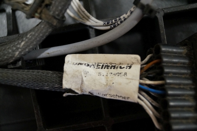 Jungheinrich 51189782 | Vloerplaat Floorplate ETV from Year 2011 Driving pedal 5 Vloerplaat Floorplate ETV from Year 2011 Driving pedal 51443197 Brake pedal 51198398 Kill switch 51188550 kabel 51178968 - Frame/ Châssis pour Matériel de manutention: photos 3 Jungheinrich 51189782 | Vloerplaat Floorplate ETV from Year 2011 Driving pedal 5 Vloerplaat Floorplate ETV from Year 2011 Driving pedal 51443197 Brake pedal 51198398 Kill switch 51188550 kabel 51178968 - Frame/ Châssis pour Matériel de manutention: photos 3