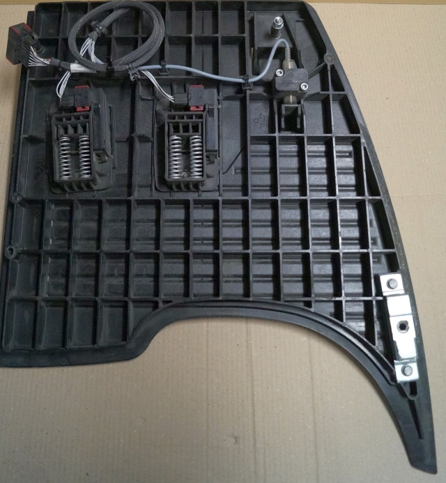 Jungheinrich 51189782 | Vloerplaat Floorplate ETV from Year 2011 Driving pedal 5 Vloerplaat Floorplate ETV from Year 2011 Driving pedal 51443197 Brake pedal 51198398 Kill switch 51188550 kabel 51178968 - Frame/ Châssis pour Matériel de manutention: photos 2 Jungheinrich 51189782 | Vloerplaat Floorplate ETV from Year 2011 Driving pedal 5 Vloerplaat Floorplate ETV from Year 2011 Driving pedal 51443197 Brake pedal 51198398 Kill switch 51188550 kabel 51178968 - Frame/ Châssis pour Matériel de manutention: photos 2