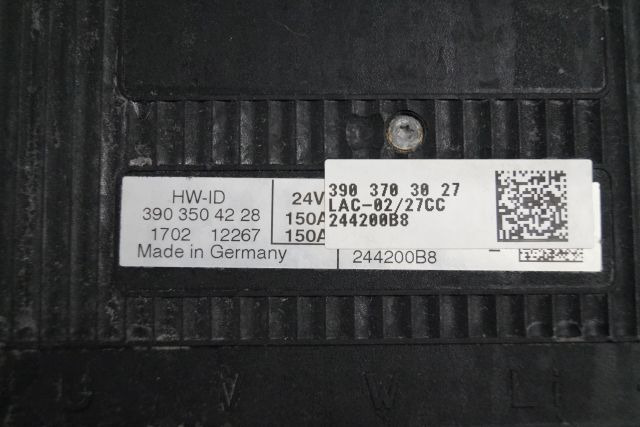 Linde 3903504228 | Controller 3903703027 Lac-02/27CC 24V 150A 150A sn. 244200B8 - Bloc de gestion pour Matériel de manutention: photos 2 Linde 3903504228 | Controller 3903703027 Lac-02/27CC 24V 150A 150A sn. 244200B8 - Bloc de gestion pour Matériel de manutention: photos 2