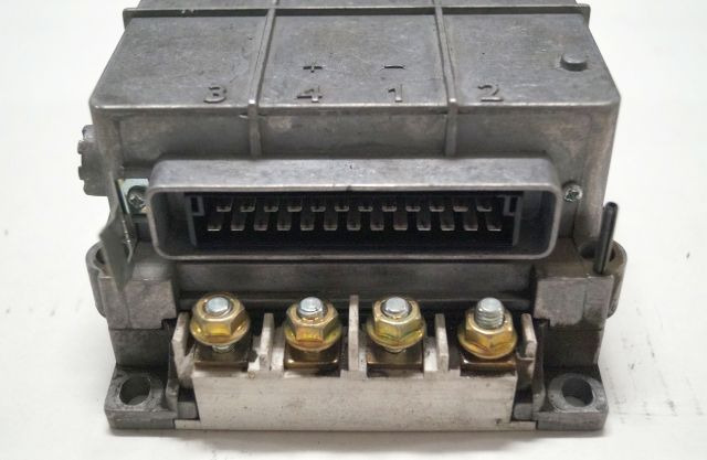 Linde 3903608662 | Rij regeling Drive controller 24V/300A LDC-2711fs10 version 1 - Bloc de gestion pour Matériel de manutention: photos 3 Linde 3903608662 | Rij regeling Drive controller 24V/300A LDC-2711fs10 version 1 - Bloc de gestion pour Matériel de manutention: photos 3