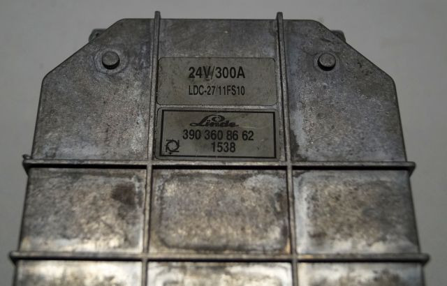 Linde 3903608662 | Rij regeling Drive controller 24V/300A LDC-2711fs10 version 1 - Bloc de gestion pour Matériel de manutention: photos 2 Linde 3903608662 | Rij regeling Drive controller 24V/300A LDC-2711fs10 version 1 - Bloc de gestion pour Matériel de manutention: photos 2