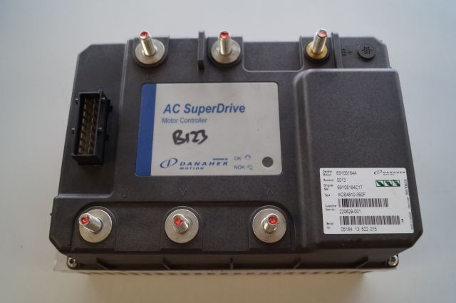 Toyota/BT 220629-001 | Danaher motion AC Superdrive motor controller 83Y05184A A - Bloc de gestion pour Matériel de manutention: photos 1 Toyota/BT 220629-001 | Danaher motion AC Superdrive motor controller 83Y05184A A - Bloc de gestion pour Matériel de manutention: photos 1