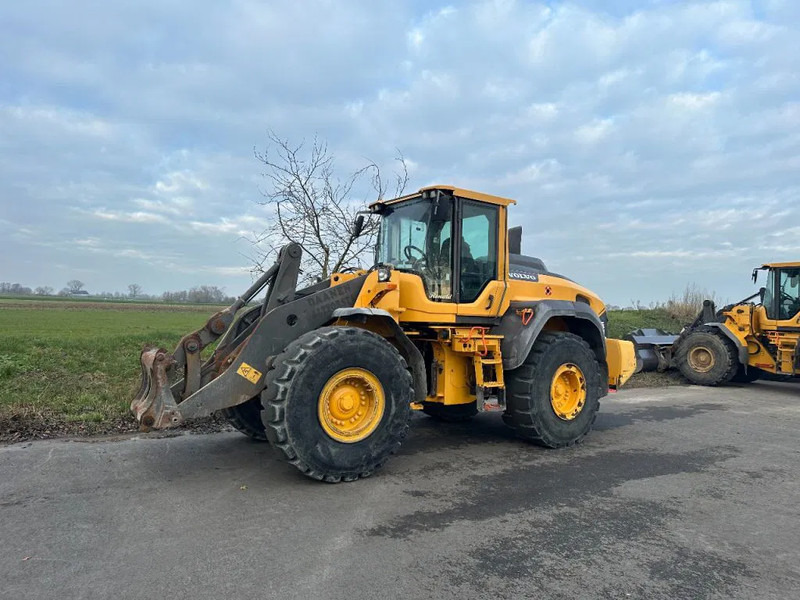 Volvo L120 H - Chargeuse sur pneus: photos 2 Volvo L120 H - Chargeuse sur pneus: photos 2