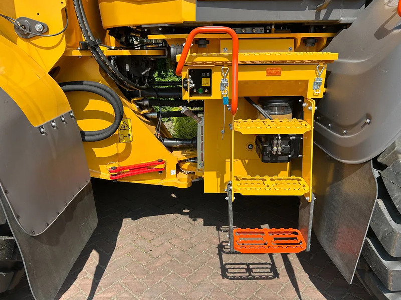 Chargeuse sur pneus neuf Volvo L120 H2 UNUSED Michelin 750/65: photos 9