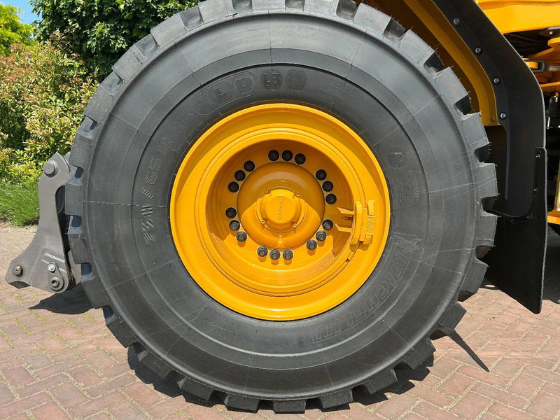 Chargeuse sur pneus neuf Volvo L120 H2 UNUSED Michelin 750/65: photos 15