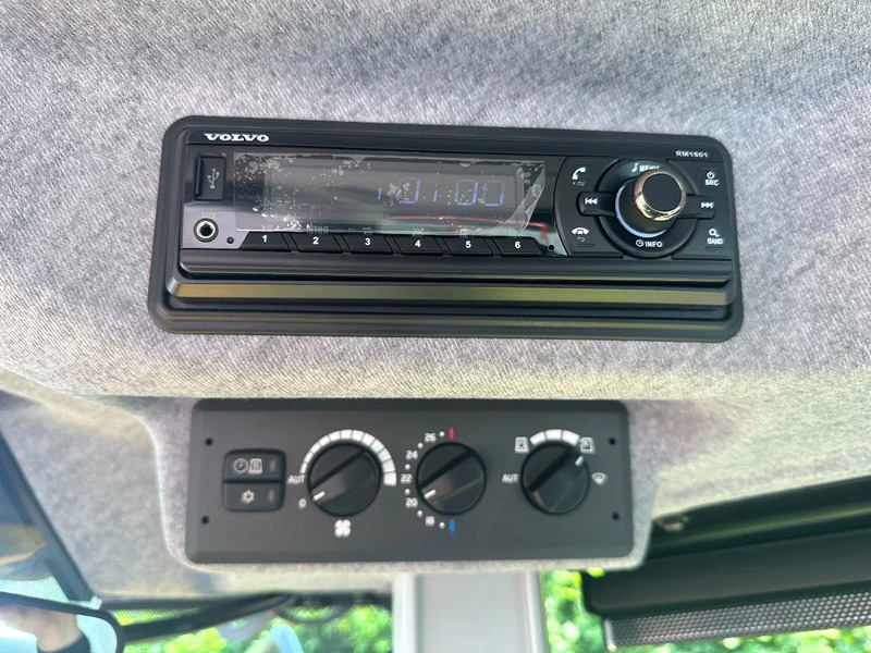 Chargeuse sur pneus neuf Volvo L260 H UNUSED: photos 19