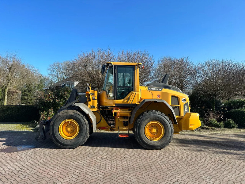 Volvo L90 H - Chargeuse sur pneus: photos 1 Volvo L90 H - Chargeuse sur pneus: photos 1