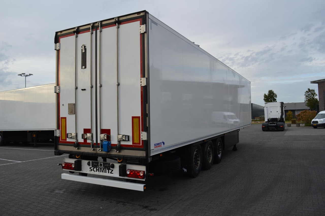Schmitz Cargobull SKO FP 60 Carrier Vector 1550 - Semi-remorque frigorifique: photos 4 Schmitz Cargobull SKO FP 60 Carrier Vector 1550 - Semi-remorque frigorifique: photos 4