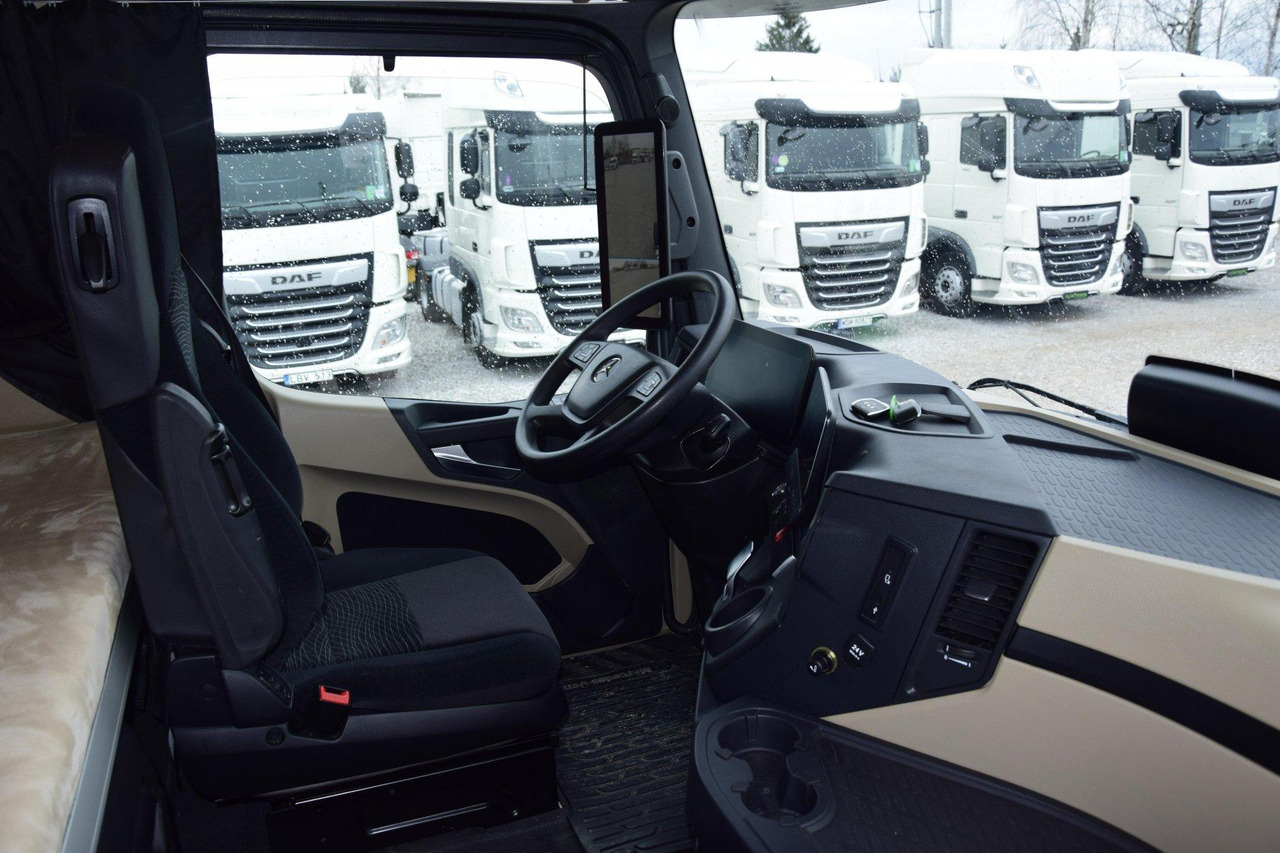 Tracteur routier Mercedes-Benz Actros 5 1845 BigSpace: photos 15