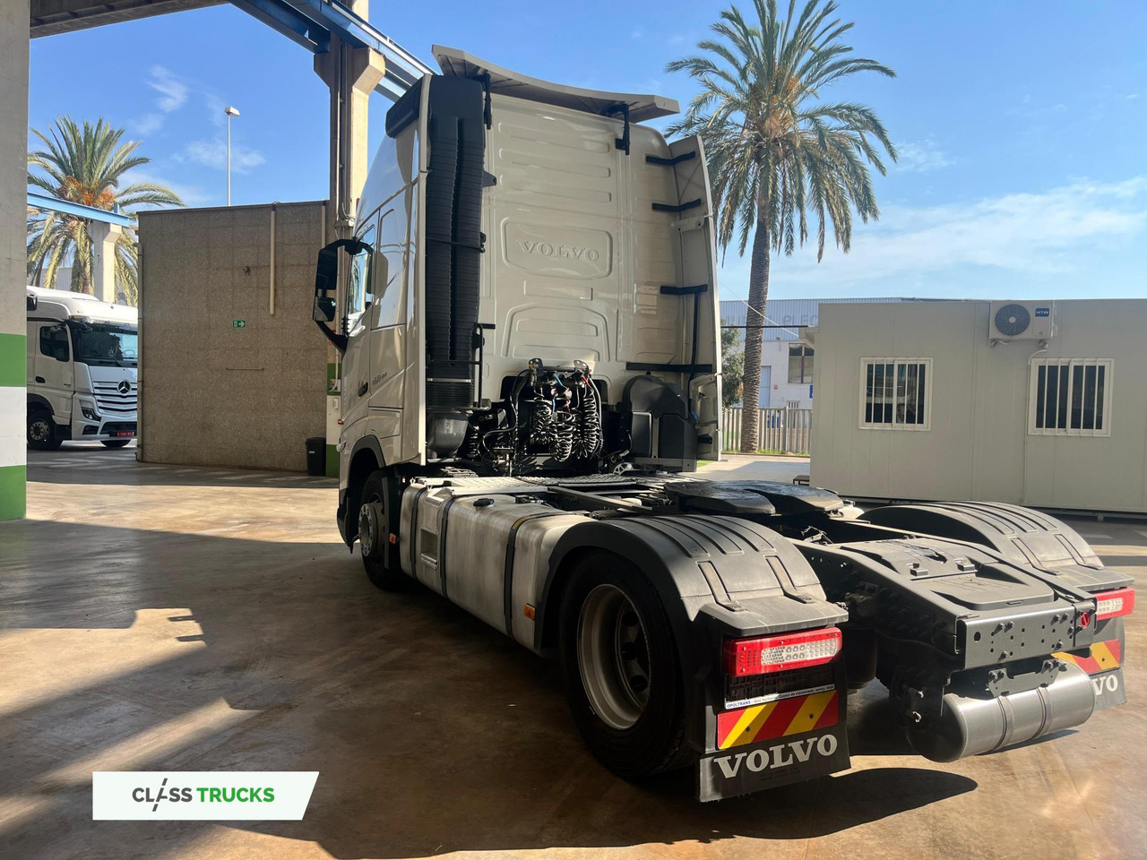 Volvo FH 460 Globetrotter XL Varios, i-Save I-ParkCool - Tracteur routier: photos 4 Volvo FH 460 Globetrotter XL Varios, i-Save I-ParkCool - Tracteur routier: photos 4