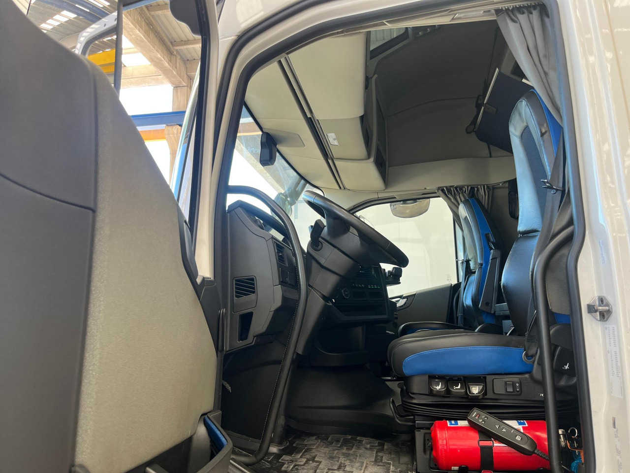Tracteur routier Volvo FH 460 Globetrotter XL i-Save: photos 9