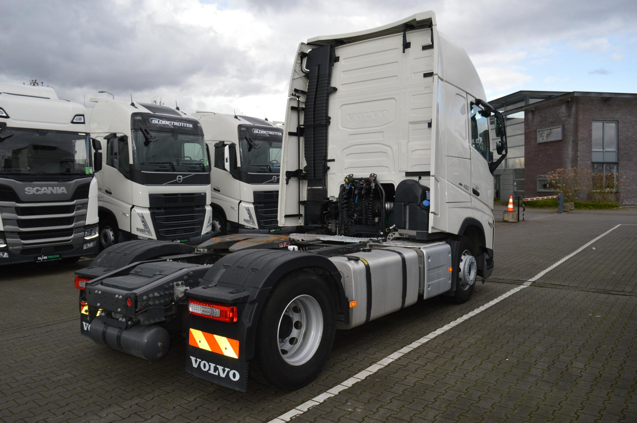 Volvo FH 460 Globetrotter XL i-Save I-ParkCool - Tracteur routier: photos 4 Volvo FH 460 Globetrotter XL i-Save I-ParkCool - Tracteur routier: photos 4