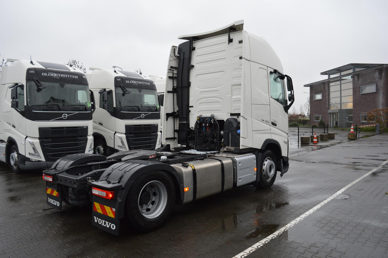 Volvo FH 460 Globetrotter XL i-Save I-ParkCool - Tracteur routier: photos 4 Volvo FH 460 Globetrotter XL i-Save I-ParkCool - Tracteur routier: photos 4