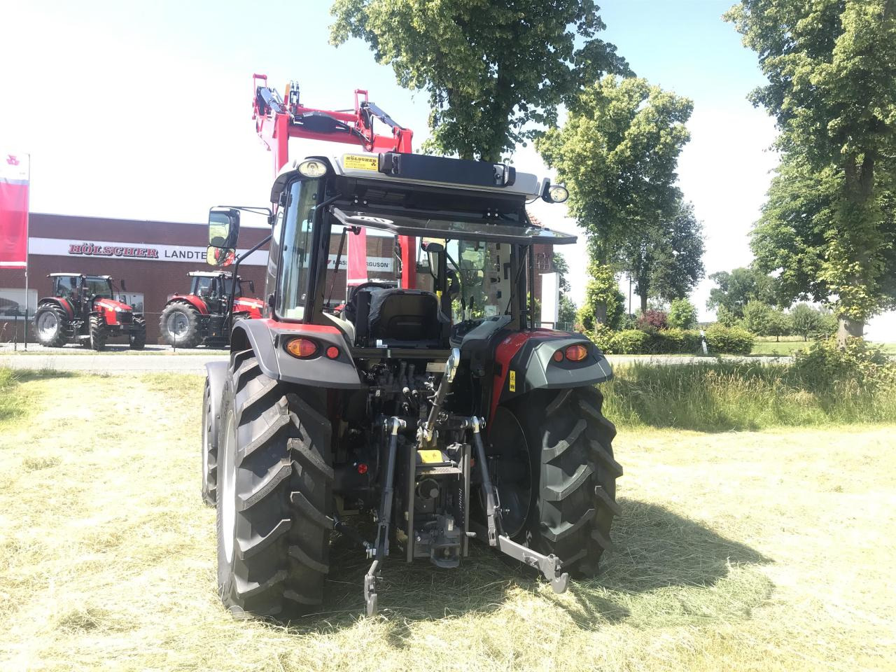 Massey Ferguson MF 4708 M - Tracteur agricole: photos 5 Massey Ferguson MF 4708 M - Tracteur agricole: photos 5