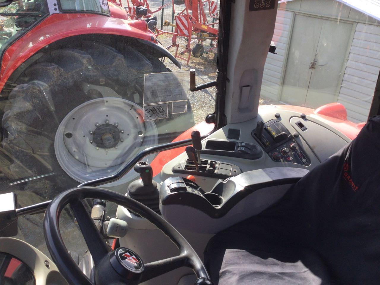 Massey Ferguson MF 6470 mit Frontlader - Tracteur agricole: photos 4 Massey Ferguson MF 6470 mit Frontlader - Tracteur agricole: photos 4