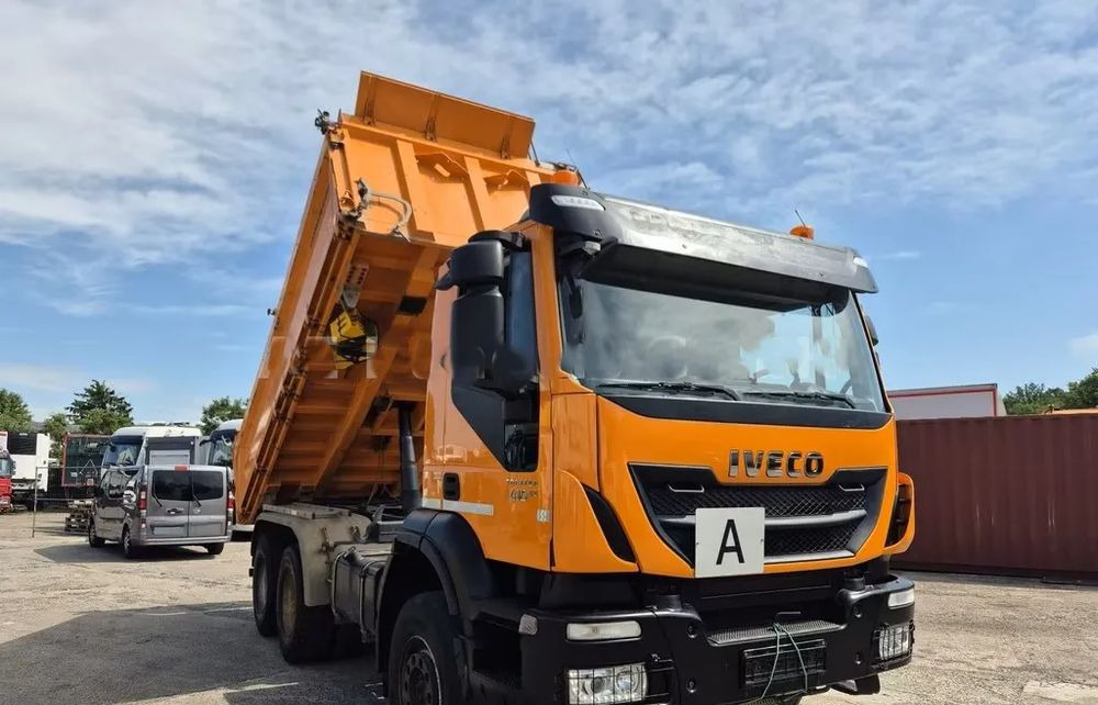 Iveco Trakker 410 BB 6x4 – Wywrotka 12 m³ / Manual / MEILLER BORDMATIK / Euro 6 / Klima / Tempomat - Camion benne: photos 2 Iveco Trakker 410 BB 6x4 – Wywrotka 12 m³ / Manual / MEILLER BORDMATIK / Euro 6 / Klima / Tempomat - Camion benne: photos 2