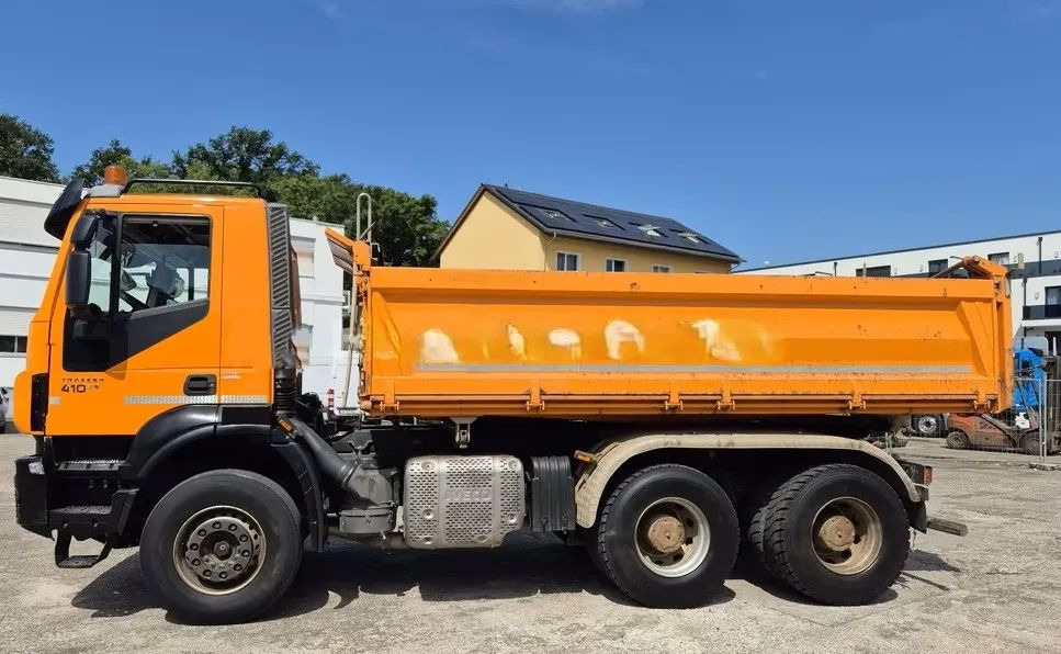 Iveco Trakker 410 BB 6x4 – Wywrotka 12 m³ / Manual / MEILLER BORDMATIK / Euro 6 / Klima / Tempomat - Camion benne: photos 4 Iveco Trakker 410 BB 6x4 – Wywrotka 12 m³ / Manual / MEILLER BORDMATIK / Euro 6 / Klima / Tempomat - Camion benne: photos 4