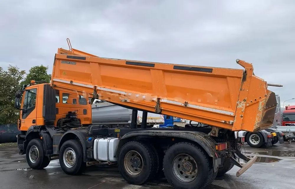 Iveco Trakker 450 E6 / BB/ 8x4 / Wywrotka Meiller 3-stronna / Bordmatik / Automat / Retarder - Camion benne: photos 5 Iveco Trakker 450 E6 / BB/ 8x4 / Wywrotka Meiller 3-stronna / Bordmatik / Automat / Retarder - Camion benne: photos 5