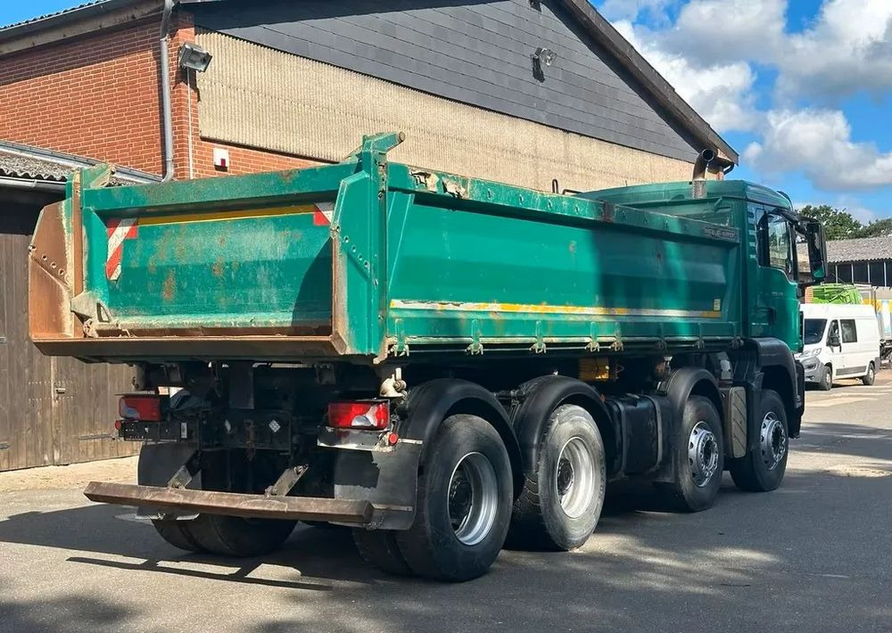 MAN TGS 35.440 8x4 Meiller Trójstronna wywrotka Bordmatik | Retarder | Euro 5 - Camion benne: photos 5 MAN TGS 35.440 8x4 Meiller Trójstronna wywrotka Bordmatik | Retarder | Euro 5 - Camion benne: photos 5