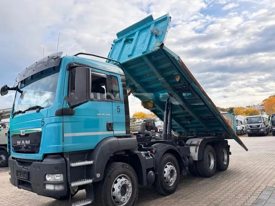 MAN TGS 35.440 / Meiller 3-stronny wywrotka / Bordmatik / 8x4 / Euro5 - Camion benne: photos 2 MAN TGS 35.440 / Meiller 3-stronny wywrotka / Bordmatik / 8x4 / Euro5 - Camion benne: photos 2