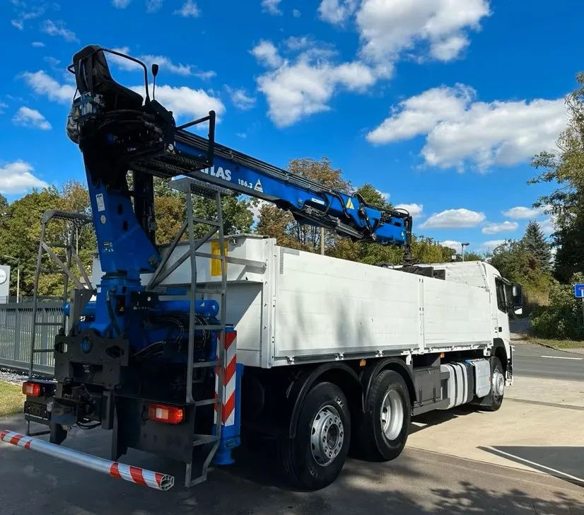 Volvo FM420 6x2 z zabudową budowlaną / oś podnoszona i skrętna / HDS Atlas / Euro 6 / 238 000 km - Camion plateau, Camion grue: photos 4 Volvo FM420 6x2 z zabudową budowlaną / oś podnoszona i skrętna / HDS Atlas / Euro 6 / 238 000 km - Camion plateau, Camion grue: photos 4