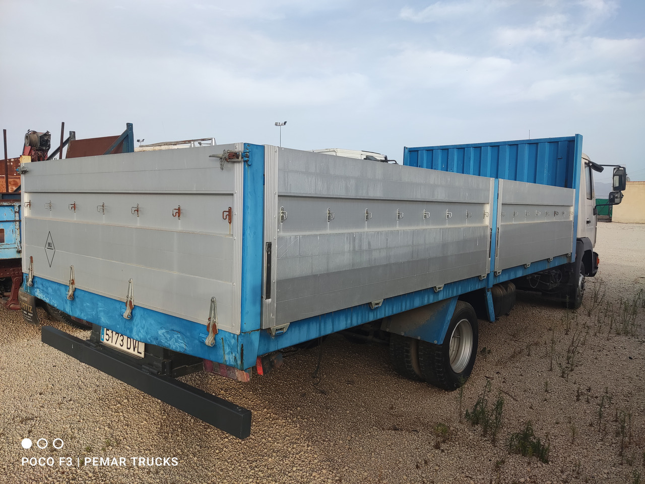 MAN L2000 - Camion plateau: photos 4 MAN L2000 - Camion plateau: photos 4