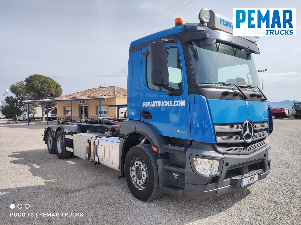 MERCEDES-BENZ ANTOS 2546 6X2 MULTILIFT - Camion porte-conteneur/ Caisse mobile: photos 4 MERCEDES-BENZ ANTOS 2546 6X2 MULTILIFT - Camion porte-conteneur/ Caisse mobile: photos 4