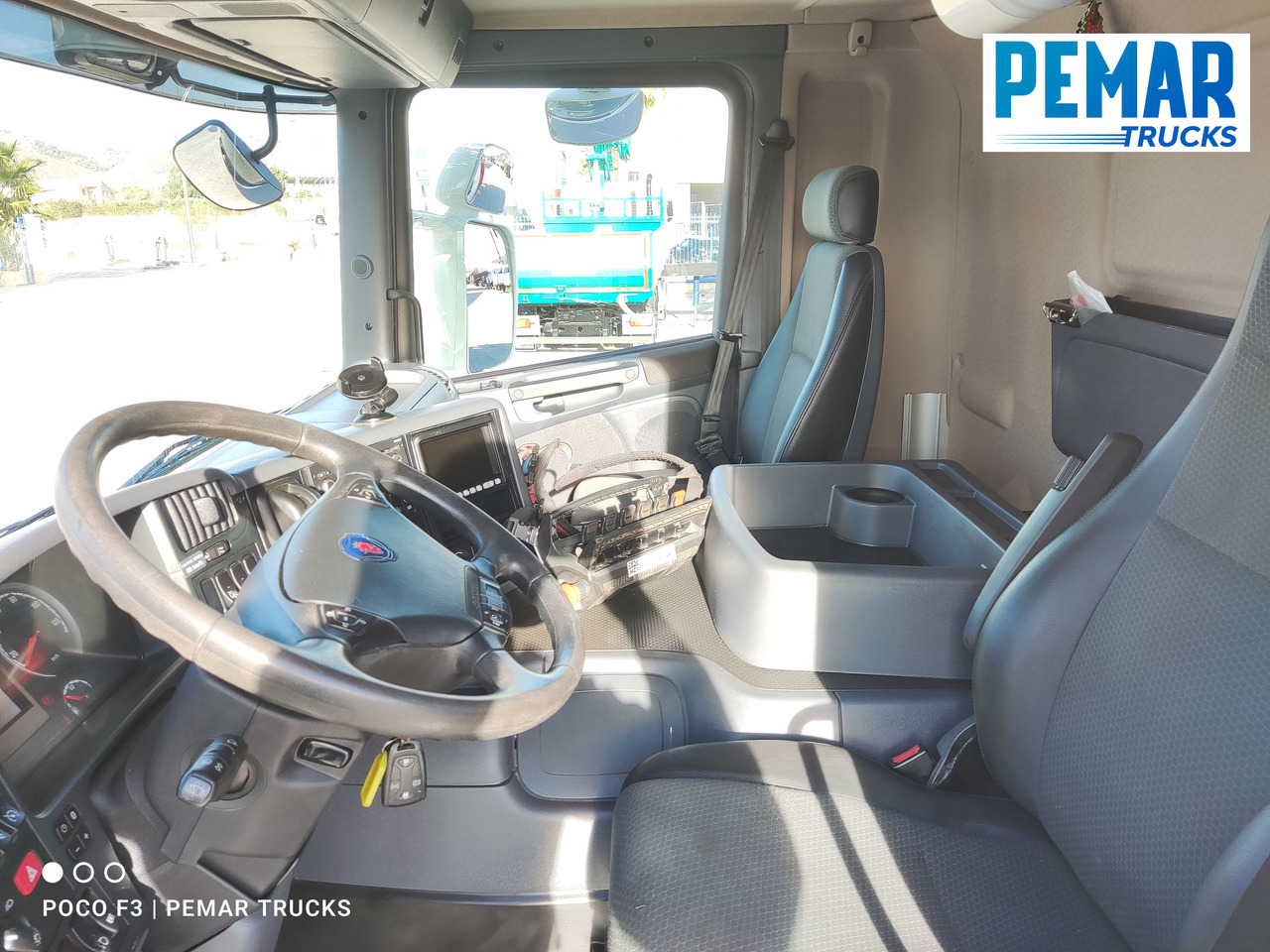 Camion grue SCANIA P 280 GRUA BASCULANTE 18T EURO 6: photos 30 Camion grue SCANIA P 280 GRUA BASCULANTE 18T EURO 6: photos 30
